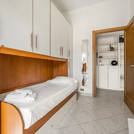 Guesthost - Da Bianca & Functional Flat