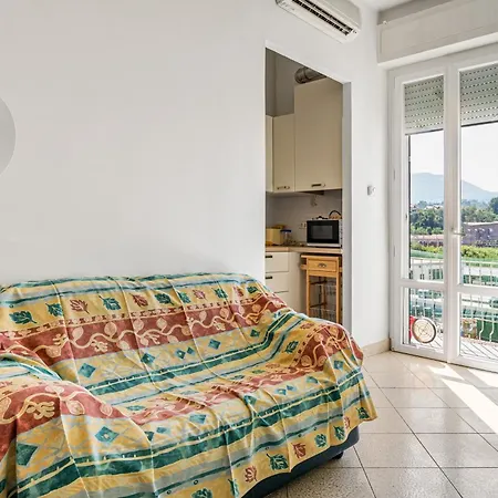 Guesthost - Da Bianca & Functional Flat * La Spezia