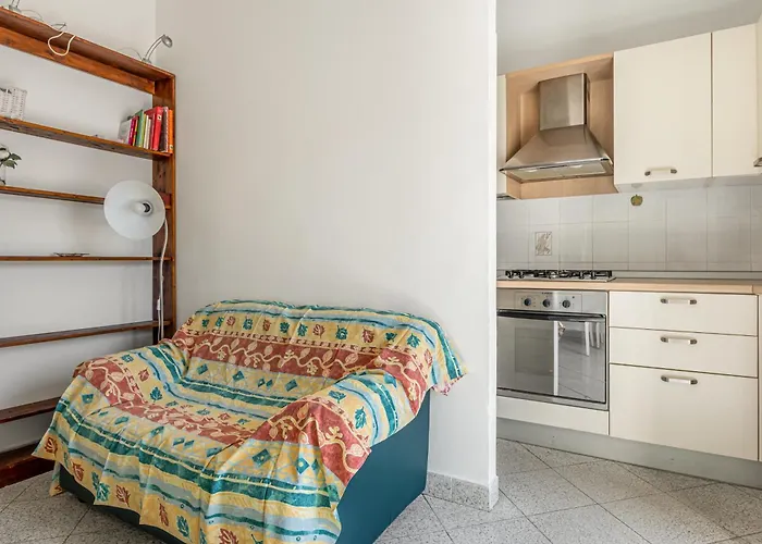 Guesthost - Da Bianca & Functional Flat *